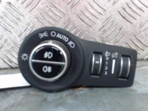 headlight-switch-fiat-500x-334_-2014-26936282 main image