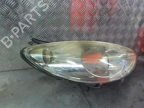 Used Right headlight Right headlight PEUGEOT 1007 (KM_) 1.4 (75 hp) 23839315 23839315