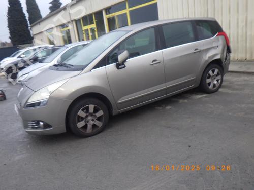 Used Left mirror PEUGEOT 5008 (0U_, 0E_) 1.6 HDi (110 hp) 24634110