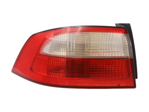 Used Left taillight RENAULT LAGUNA II (BG0/1_) 1.6 16V (BG0A, BG0L) (107 hp) 25158051