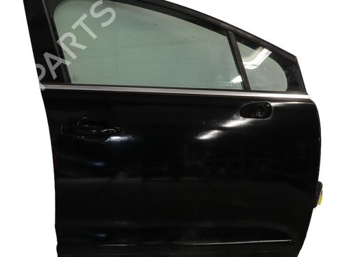 Dør højre fortil PEUGEOT 5008 (0U_, 0E_) 1.6 HDi (112 hp) 31146414