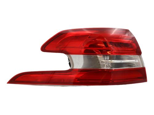 Venstre Baklys PEUGEOT 308 SW II (LC_, LJ_, LR_, LX_, L4_) 1.6 HDi / BlueHDi 115 (LCBHXM, LCBHXT) (115 hp) 31169605