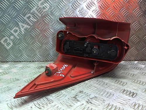 right-taillight-peugeot-1007-km_-2005-23051707 main image