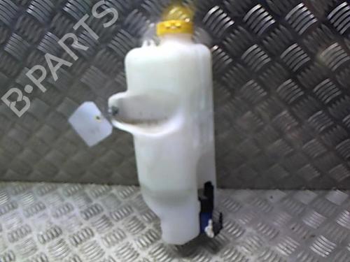 Used Windscreen washer tank RENAULT TWINGO III (BCM_, BCA_) 1.0 SCe 65 (BCMJ) (65 hp) 23837603