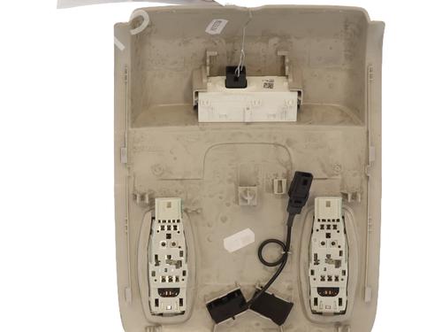 interior-roof-light-renault-megane-iv-hatchback-b9amn_-2015-30647942 main image