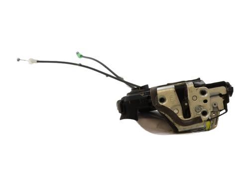 Fechadura trás esquerda TOYOTA VERSO (_R2_) 2.0 D-4D (AUR20_, AUR20R) (126 hp) 32141183