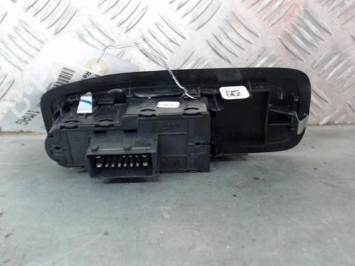 Used Left front window switch Left front window switch PEUGEOT 208 I (CA_, CC_) 1.6 HDi (92 hp) 25206678 25206678