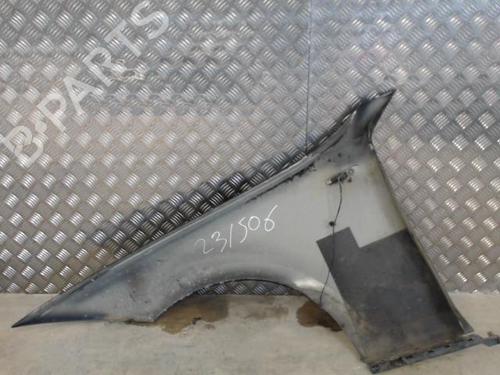 Used Right front fenders BMW 1 (E87) 118 d (122 hp) 23049471