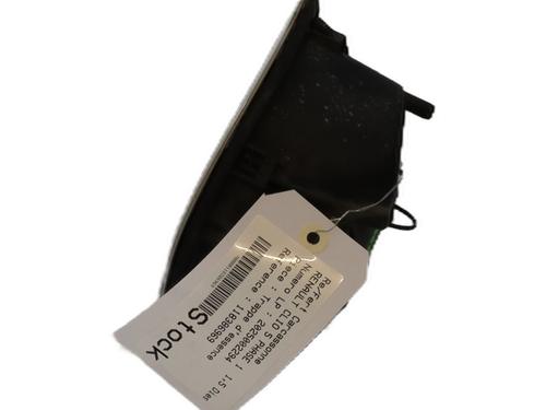 fuel-flap-renault-clio-v-b7_-2019-31126163 main image