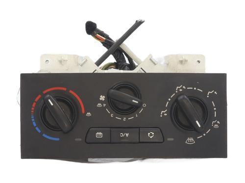 Used Climate control Climate control PEUGEOT EXPERT Van (VF3A_, VF3U_, VF3X_) 1.6 HDi 90 16V (90 hp) 33844467 33844467