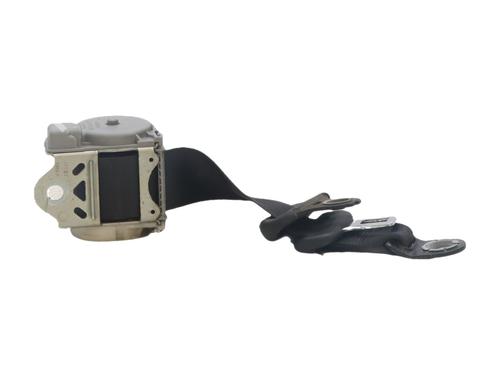 rear-right-seatbelt-toyota-aygo-_b4_-2014-40269306 main image