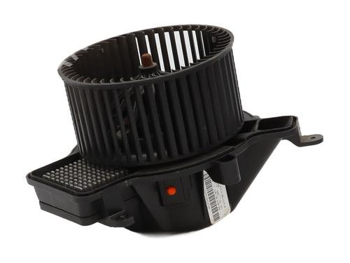 Used Heater blower motor PEUGEOT 5008 (0U_, 0E_) 1.6 HDi (114 hp) 30967846
