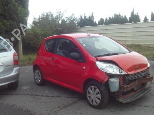 Right taillight PEUGEOT 107 (PM_, PN_) 1.0 | BP23048774C35