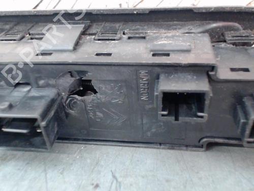 Left front window switch CITROËN C3 Picasso (SH_) 1.6 HDi | BP30570246I27