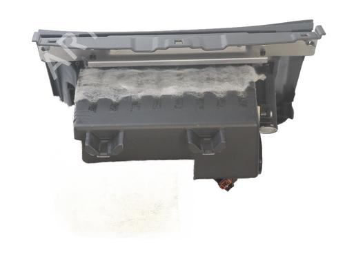 glove-box-nissan-juke-f15-2010-2011-2012-2013-2014-2015-2016-2017-2018-2019-32445740 main image