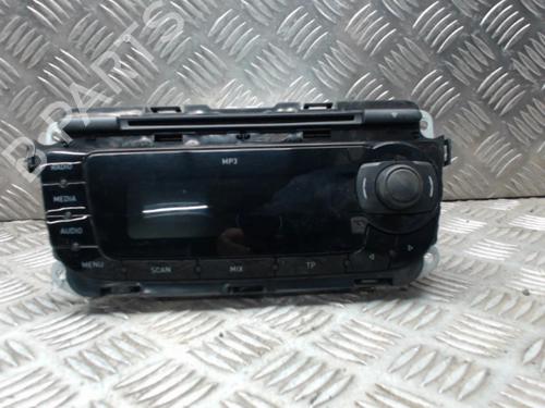 Used Radio SEAT IBIZA IV ST (6J8, 6P8) 1.6 TDI (90 hp) 23837329