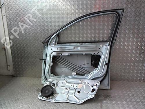Used Right front door Right front door VOLVO V70 III (135) D5 (185 hp) 23050617 23050617
