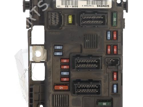 Used Fuse box Fuse box PEUGEOT 206 Hatchback (2A/C) 2.0 HDI 90 (90 hp) 33174793 33174793