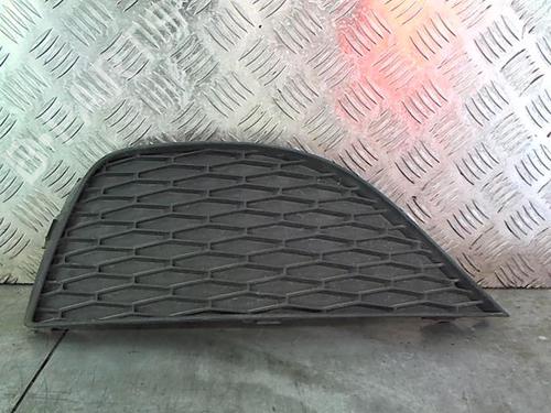 Used Grille SEAT IBIZA IV SC (6J1, 6P5) 1.4 TDI (80 hp) 23052322