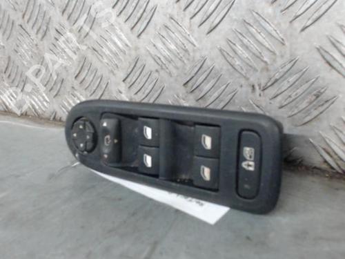 Left front window switch PEUGEOT 308 I (4A_, 4C_) 1.6 HDi | BP30159227I27 