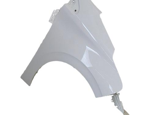 Guarda-lamas direito Guarda-lamas direito PEUGEOT 208 I (CA_, CC_) 1.2 VTI 82 (82 hp) 35805137 35805137
