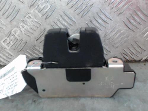 Bakluke lås PEUGEOT 2008 I (CU_) 1.6 HDi (92 hp) 27153584