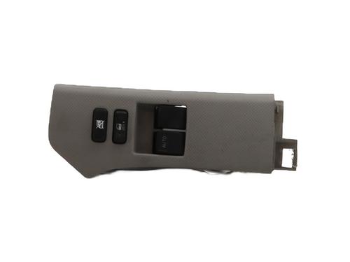 Used Left front window switch TOYOTA YARIS (_P9_) 1.4 D-4D (NLP90_, NLP90R) (90 hp) 27383609
