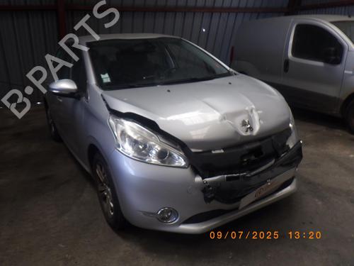 Brugte PEUGEOT 208 I (CA_, CC_) 1.2 VTI 82 (82 hp) 4298634