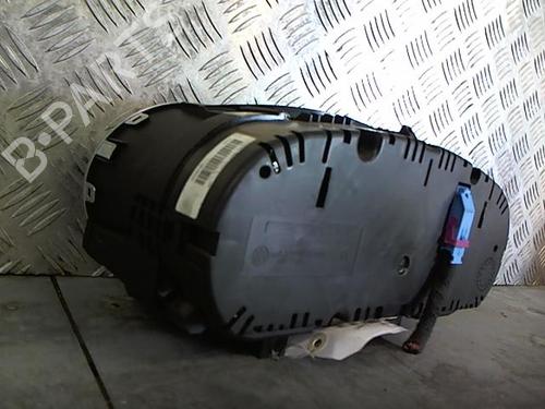 Instrument cluster VW GOLF VI (5K1) 1.6 TDI | BP23052693C47 
