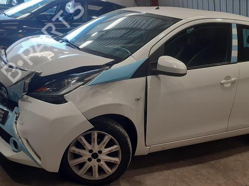 Used Left front door Left front door TOYOTA AYGO (_B4_) 1.0 (KGB40) (69 hp) 40285738 40285738