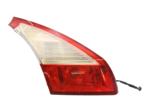 left-tailgate-light-renault-megane-iii-hatchback-bz01_-b3_-2008-39486226 main image