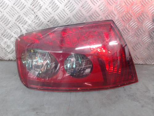Used Left taillight PEUGEOT 407 (6D_) 2.0 HDi 135 (6DRHRH, 6DRHRE, 6DRHRG, 6DRHRJ) (136 hp) 30575644