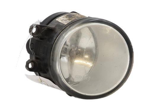 Farol Nevoeiro frente esquerdo TOYOTA VERSO (_R2_) 2.0 D-4D (AUR20_, AUR20R) (126 hp) 31627300