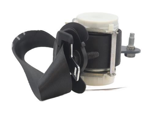 Used Rear right seatbelt Rear right seatbelt PEUGEOT 308 SW II (LC_, LJ_, LR_, LX_, L4_) 1.2 THP 130 (131 hp) 33799234 33799234