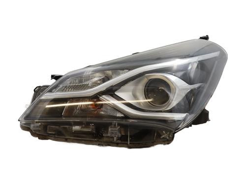 Used Left headlight TOYOTA YARIS (_P13_) 1.5 (NSP131_) (112 hp) 30750372