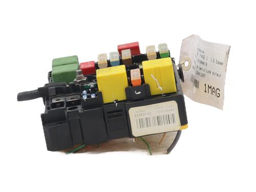 Used Fuse box Fuse box 39552999 39552999