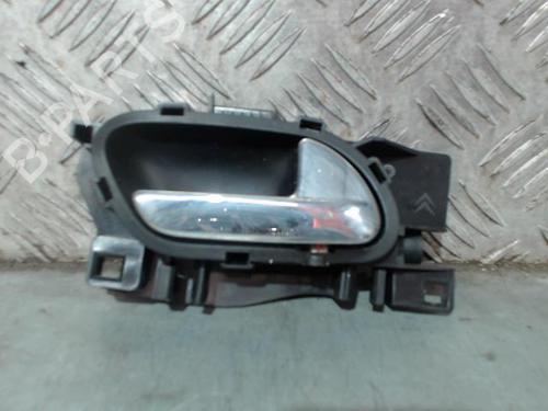 Used Rear right interior door handle Rear right interior door handle 30598864 30598864