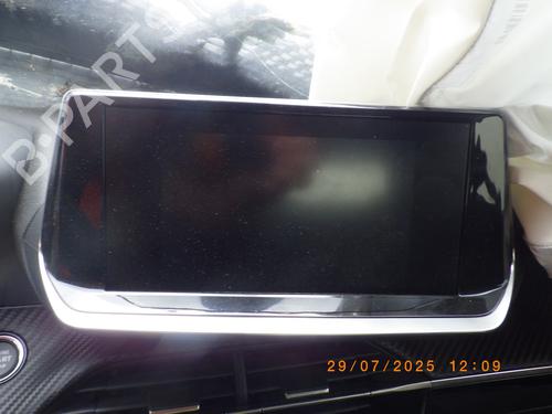 Used Radio Radio PEUGEOT 208 II (UB_, UP_, UW_, UJ_) e-208 (136 hp) 27701876 27701876