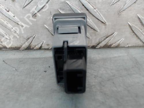 Used Switch Switch TOYOTA C-HR (_X1_) 2.0 Hybrid (MAXH10) (184 hp) 23838861 23838861