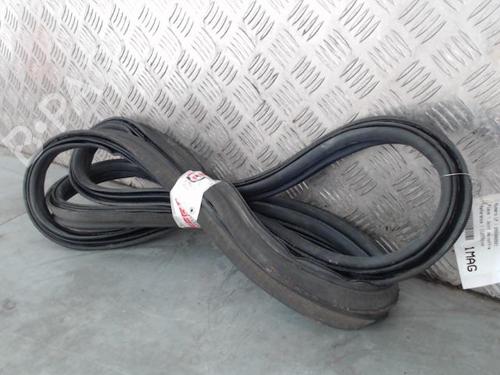 Used Rubber door seal Rubber door seal JAGUAR F-PACE (X761) 3.0 SCV6 AWD (380 hp) 34523491 34523491