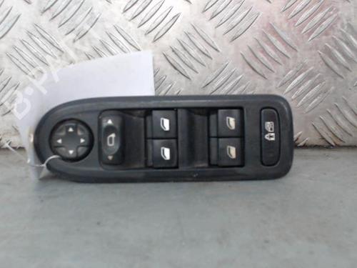 Used Left front window switch Left front window switch PEUGEOT 508 I (8D_) 1.6 HDi (112 hp) 26238731 26238731
