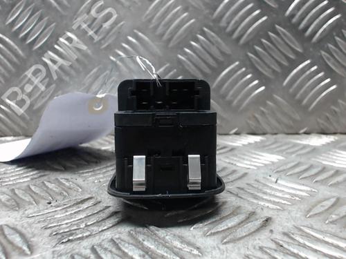 Used Switch Switch PEUGEOT 206+ (2L_, 2M_) 1.4 HDi eco 70 (68 hp) 23048656 23048656