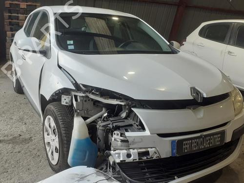 Brugte RENAULT MEGANE III Hatchback (BZ0/1_, B3_) 1.5 dCi (BZ09, BZ0D, BZ1W, BZ29, BZ14) (110 hp) 4404636