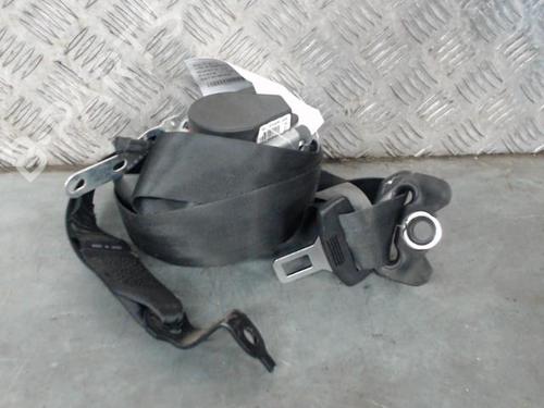 Højre fortil seleforstrammer VW POLO IV (9N_, 9A_) 1.9 TDI (101 hp) 30115369