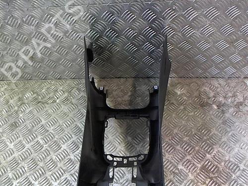 Used Middle console Middle console CITROËN C3 III (SX) 1.2 VTi 82 (82 hp) 23838405 23838405