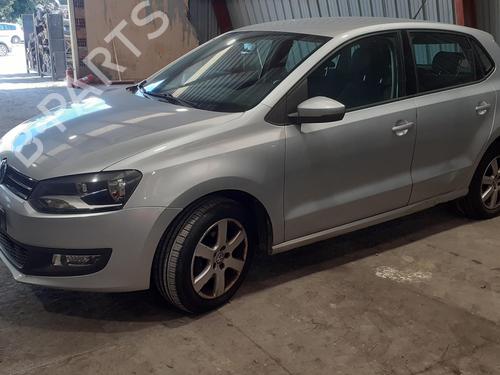 Left headlight VW POLO V (6R1, 6C1) 1.6 TDI | BP32304684C28 