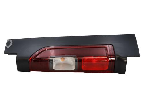 hyre-baklys-renault-trafic-iii-van-fg_-2014-37750239 main image