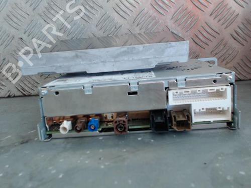 Used Radio Radio RENAULT TWINGO III (BCM_, BCA_) Z.E: (BCA1) (82 hp) 26687458 26687458