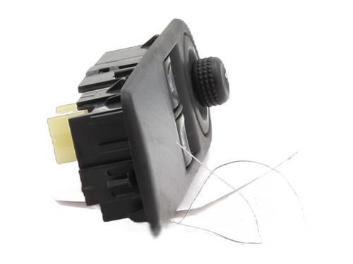 Left front window switch RENAULT CLIO IV (BH_) 0.9 TCe 90 (BHNF, BHMA, BHMH, BHJK, BHJR) | BP32191507I27 - Image 4