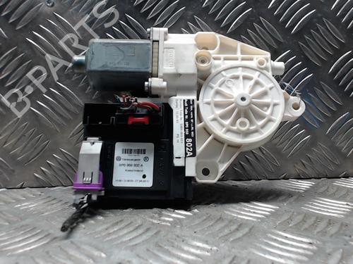 Right front window motor AUDI A3 (8P1) 2.0 TDI 16V | BP23048031E20 